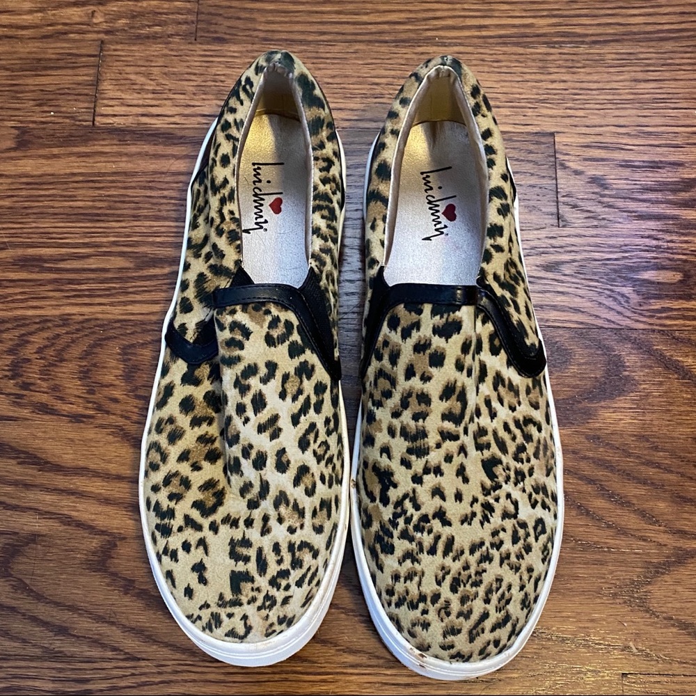 Leopard Flats